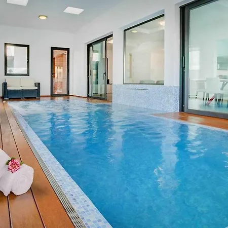 Willa Luxury House
